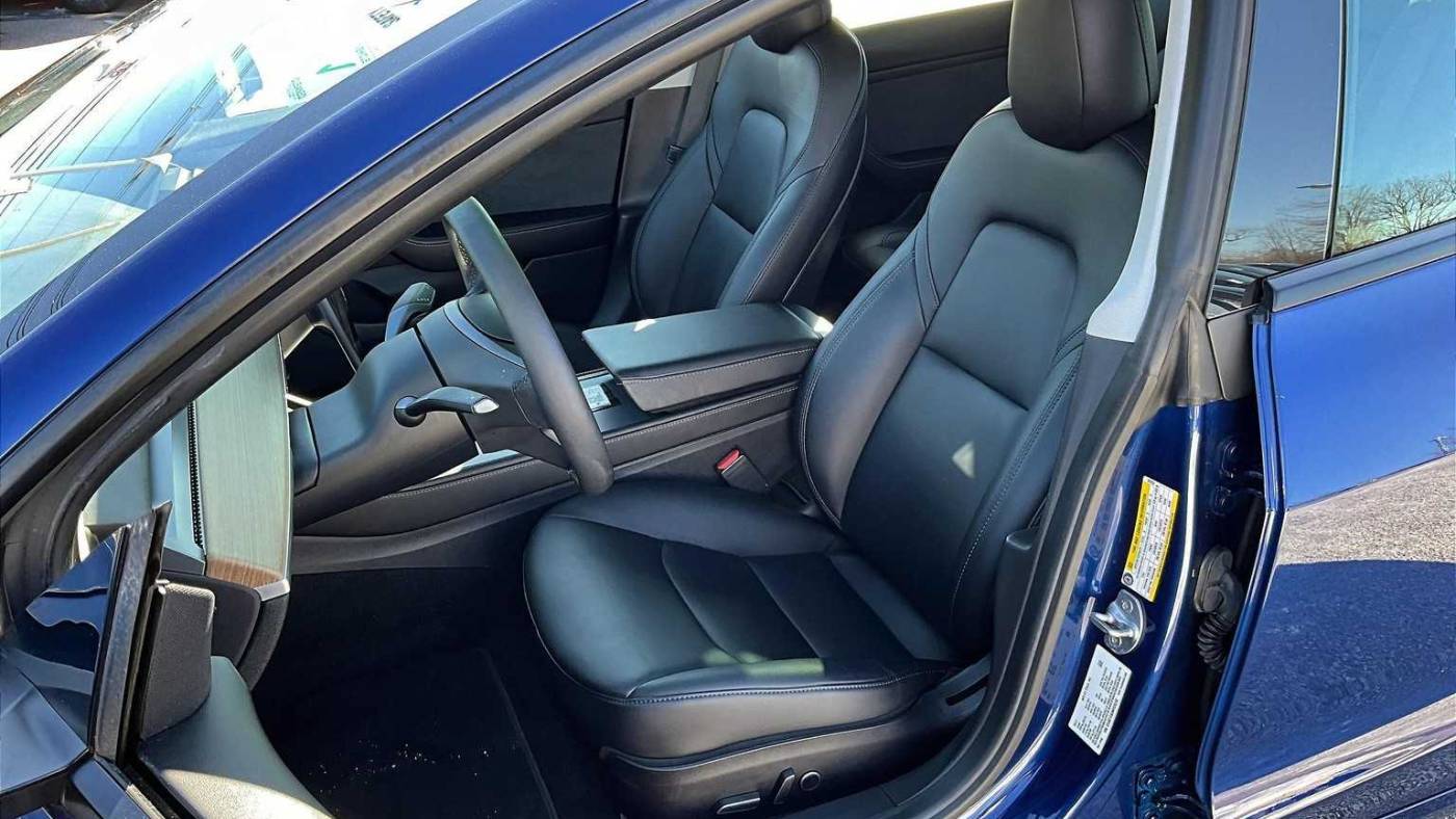 2021 Tesla Model 3 5YJ3E1EB3MF028252