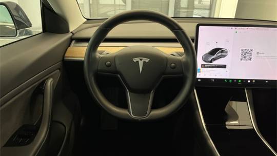 2019 Tesla Model 3 5YJ3E1EB2KF209999