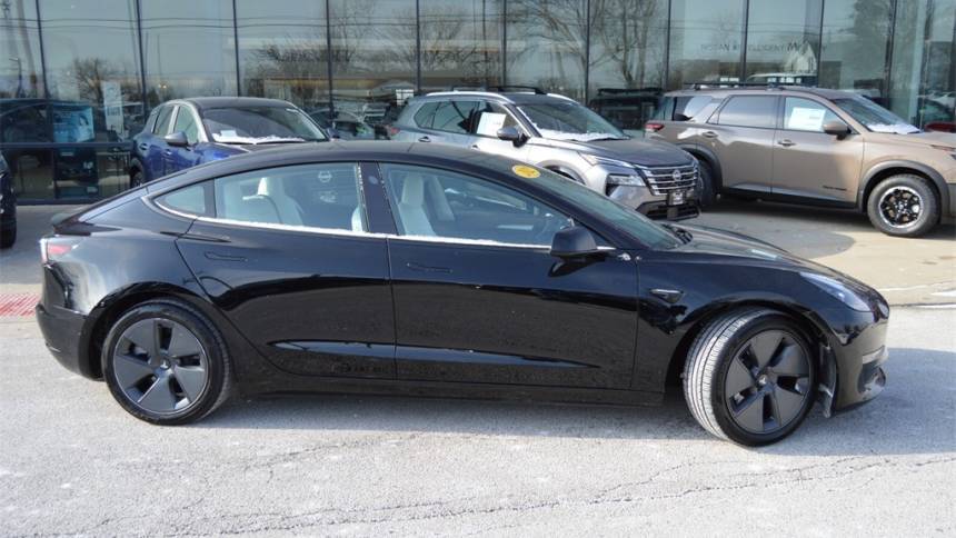 2022 Tesla Model 3 5YJ3E1EB8NF269564