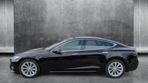 2019 Tesla Model S 5YJSA1E24KF311358