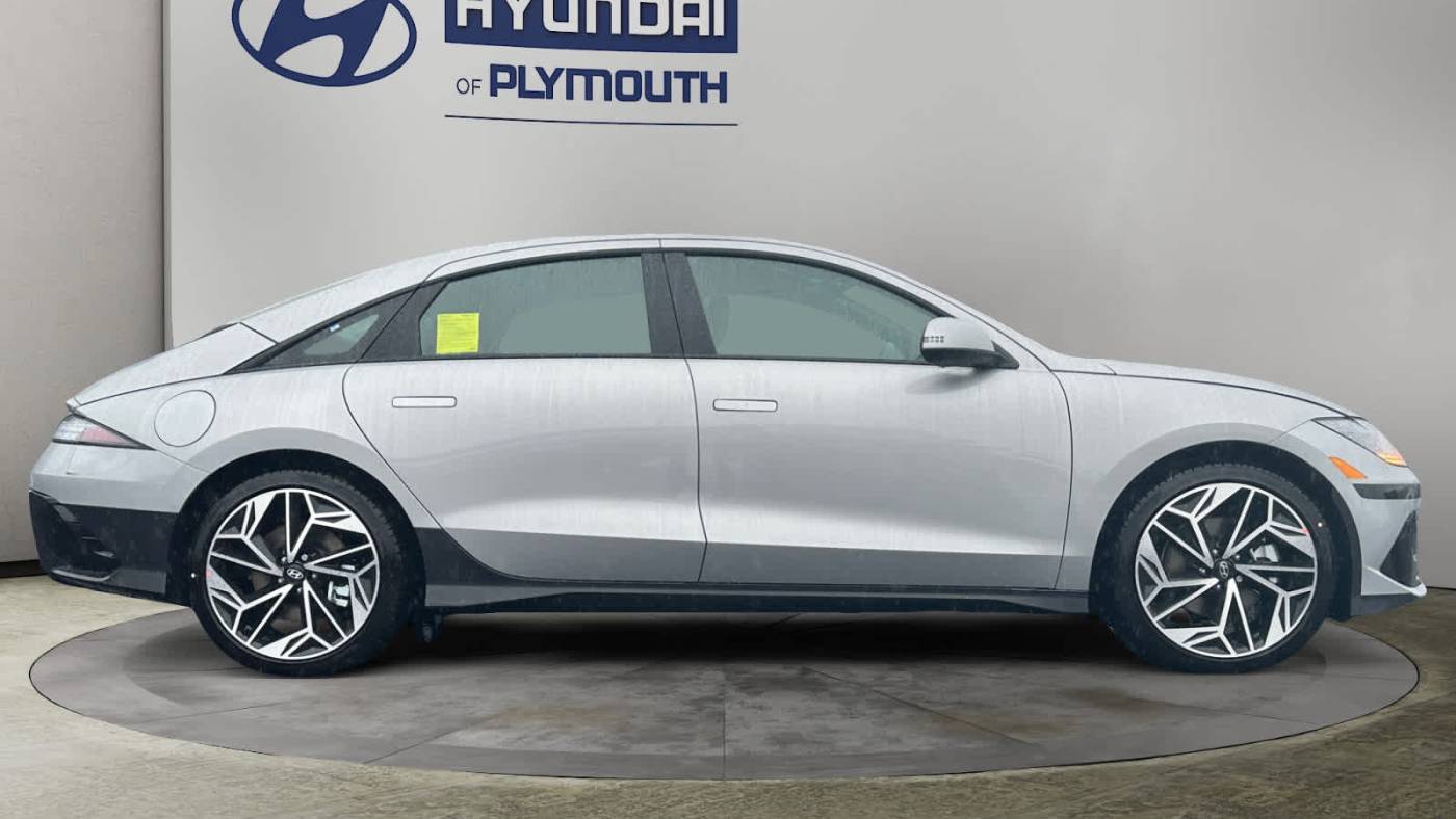 2025 Hyundai IONIQ 6 KMHM34AC9SA092162