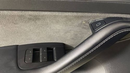 2022 Tesla Model 3 5YJ3E1EA2NF299893