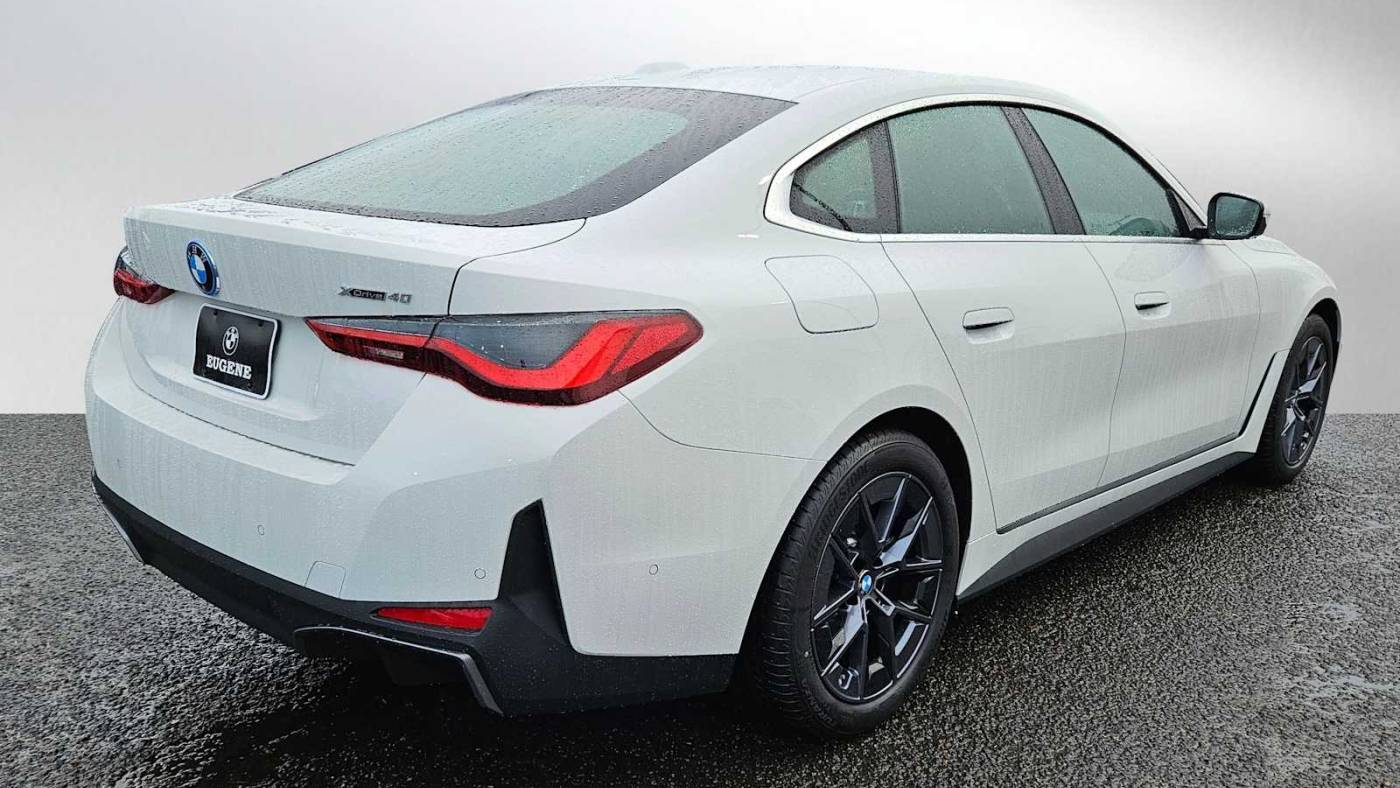 2025 BMW i4 WBY43HD01SFU22858