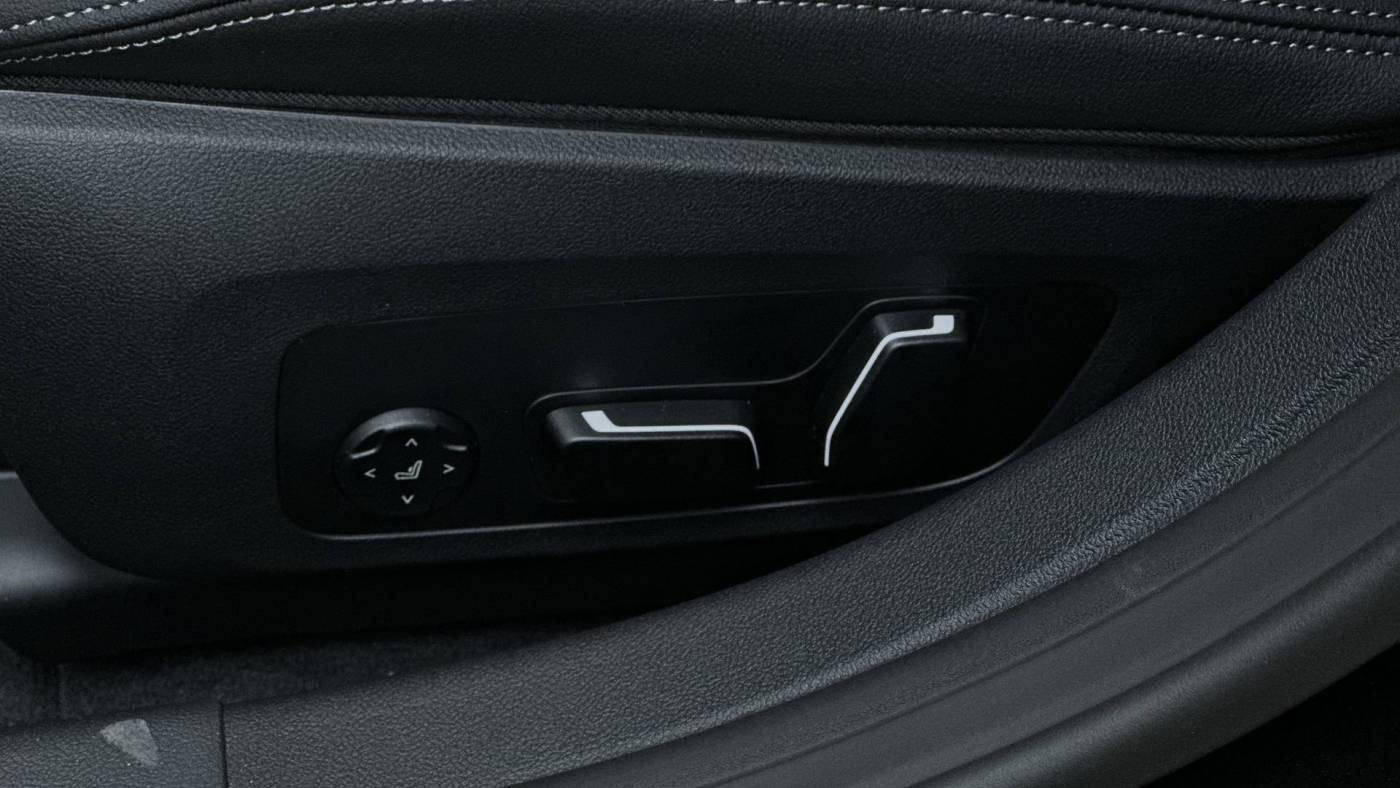2025 BMW i4 WBY33HD04SFU34367