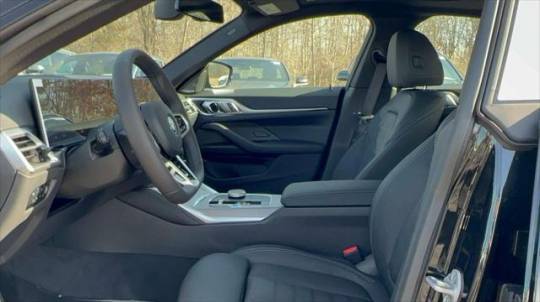 2025 BMW i4 WBY43HD02SFU45310