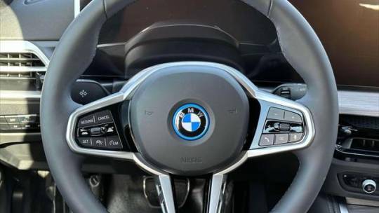 2025 BMW i4 WBY43HD02SFU45310