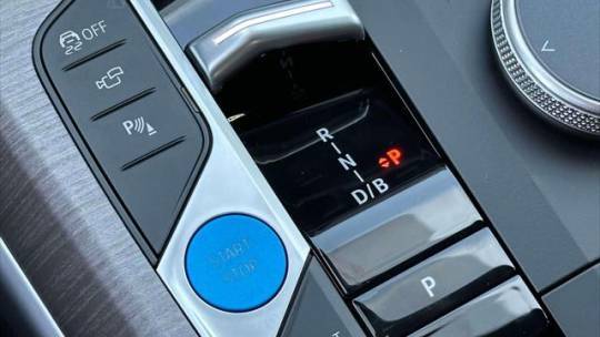 2025 BMW i4 WBY43HD02SFU45310