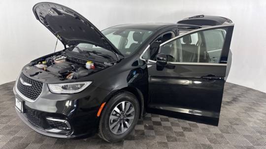 2023 Chrysler Pacifica 2C4RC1L7XPR510000