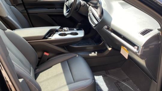 2024 Cadillac Lyriq - Images - 15