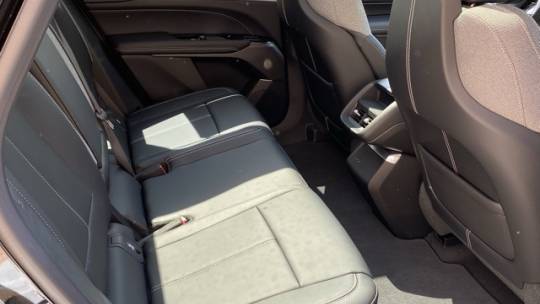 2024 Cadillac Lyriq - Images - 16