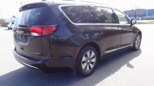 2018 Chrysler Pacifica 2C4RC1N7XJR144902