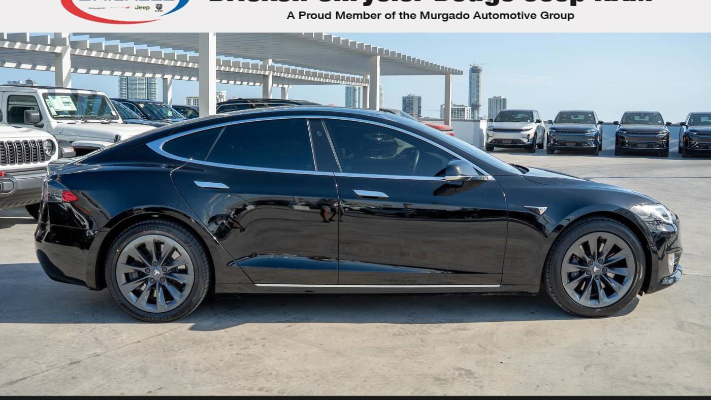 2019 Tesla Model S 5YJSA1E20KF300809