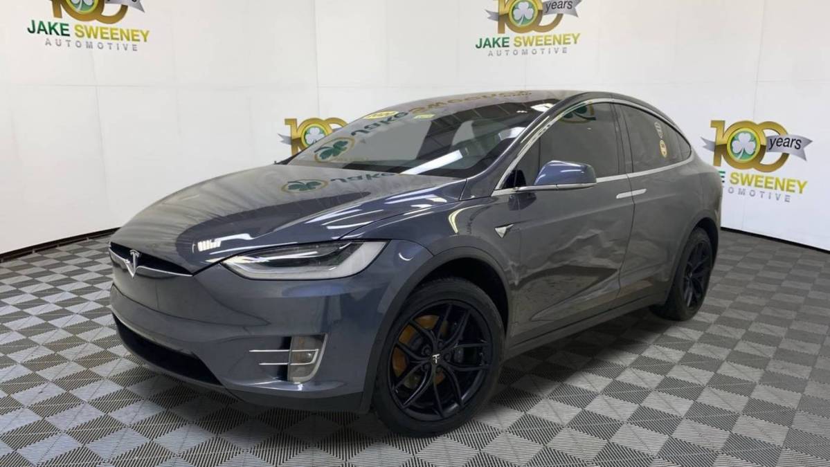 2020 Tesla Model X 5YJXCDE2XLF238192