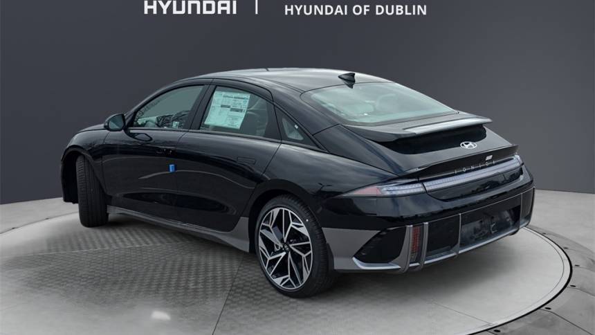 2025 Hyundai IONIQ 6 KMHM34AC7SA084139