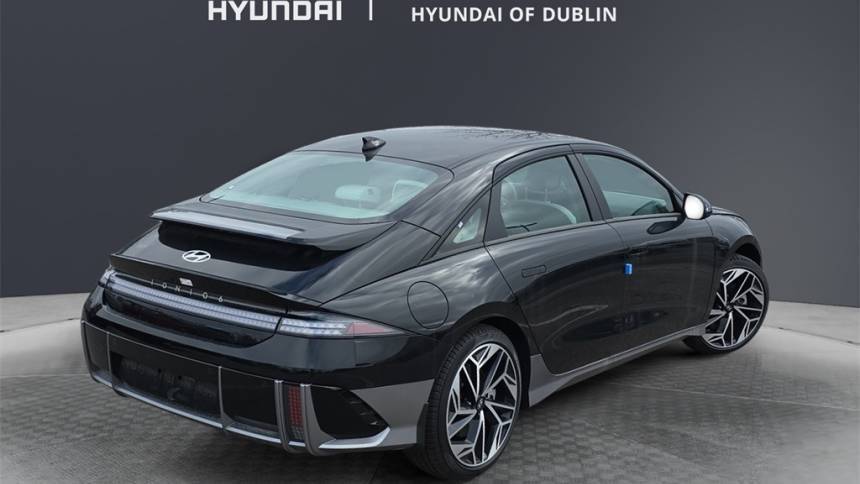 2025 Hyundai IONIQ 6 KMHM34AC7SA084139