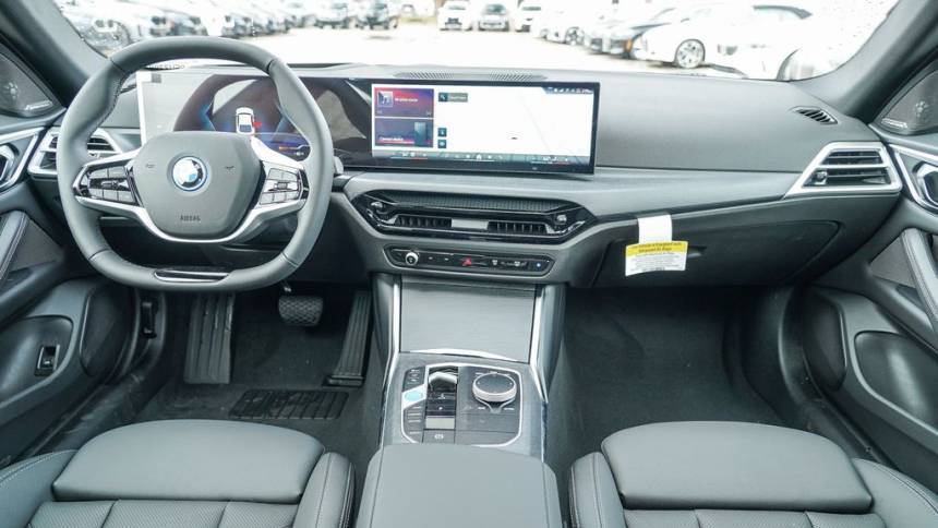 2025 BMW i4 WBY23HD07SFU22984