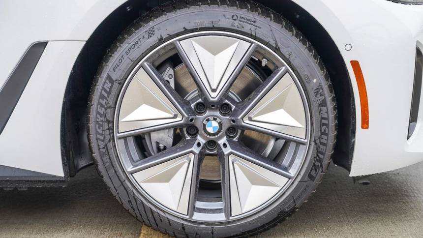 2025 BMW i4 WBY23HD07SFU22984