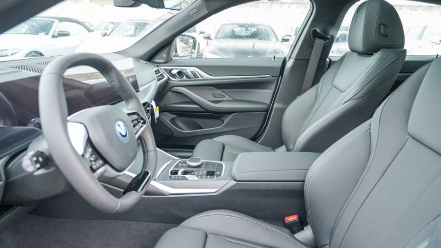 2025 BMW i4 WBY23HD07SFU22984