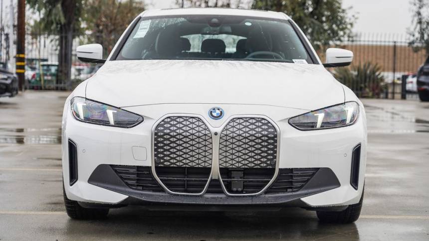 2025 BMW i4 WBY23HD07SFU22984