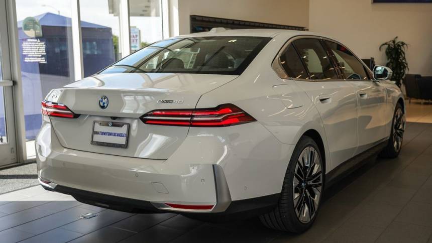 2025 BMW i5 WBY33FK06SCT77212