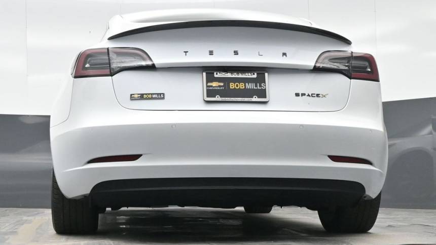 2020 Tesla Model 3 5YJ3E1EA5LF744138