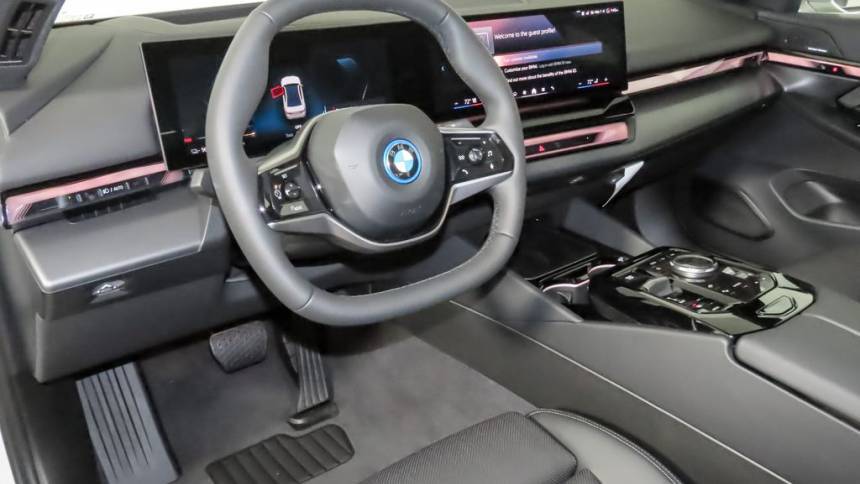 2025 BMW i5 WBY33FK0XSCT42902