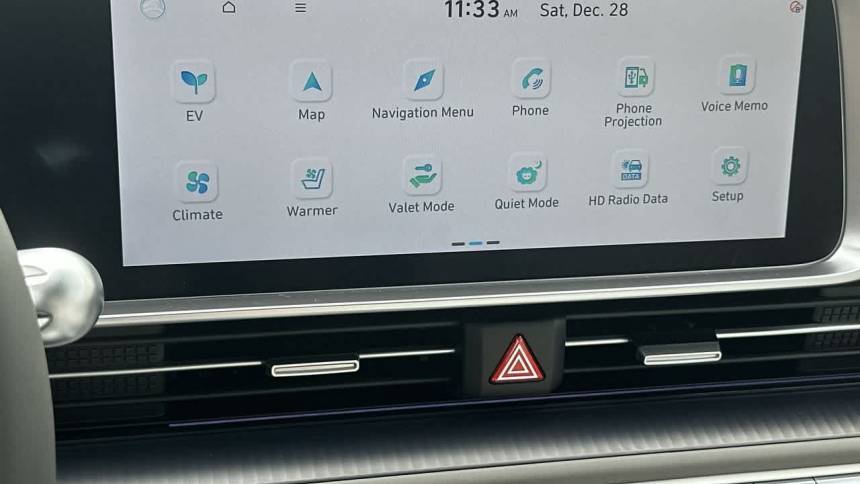 2025 Hyundai IONIQ 6 KMHM34AC1SA085397