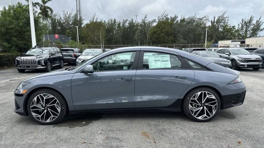 2025 Hyundai IONIQ 6 KMHM34AC1SA085397