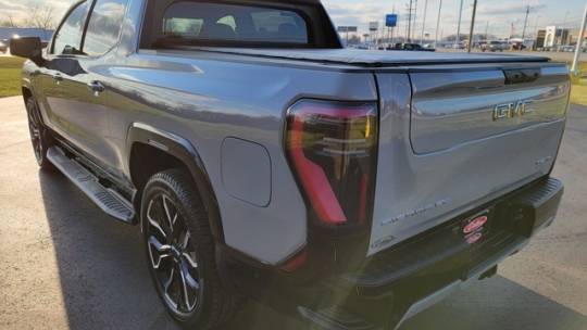 2024 GMC Sierra EV 1GT401EL8RU400534