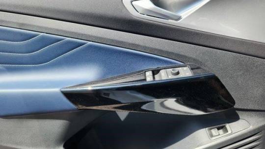 2024 Volkswagen ID.4 1V2WSPE84RC024775
