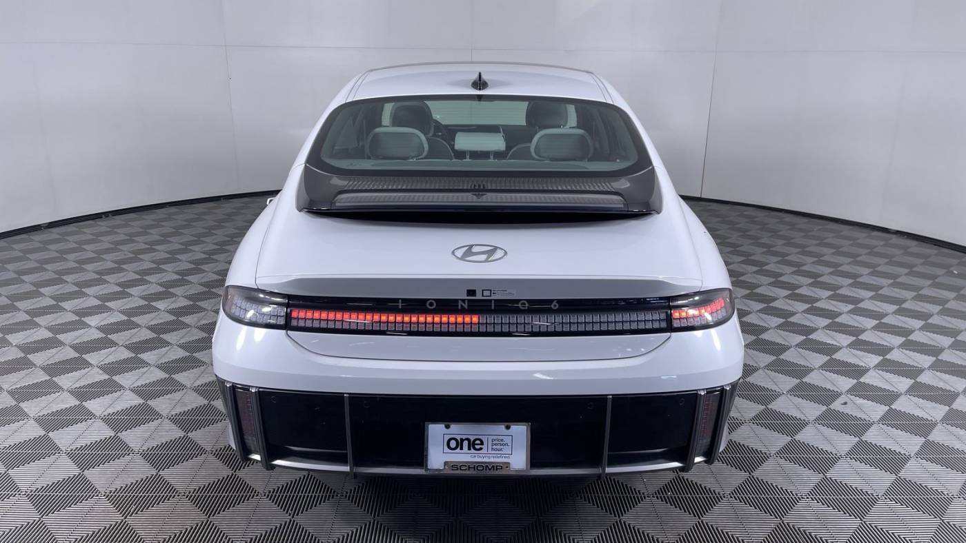 2025 Hyundai IONIQ 6 KMHM54AC1SA089976