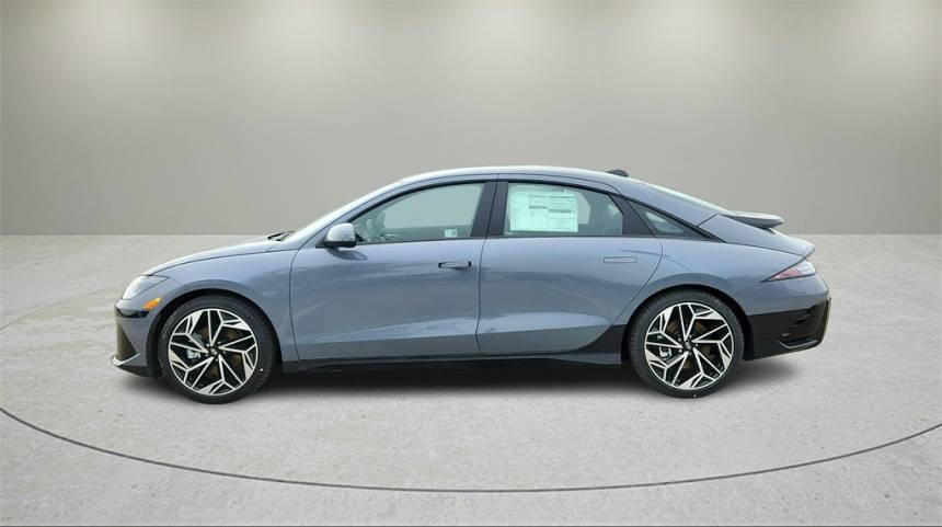 2025 Hyundai IONIQ 6 KMHM34AA4SA095386