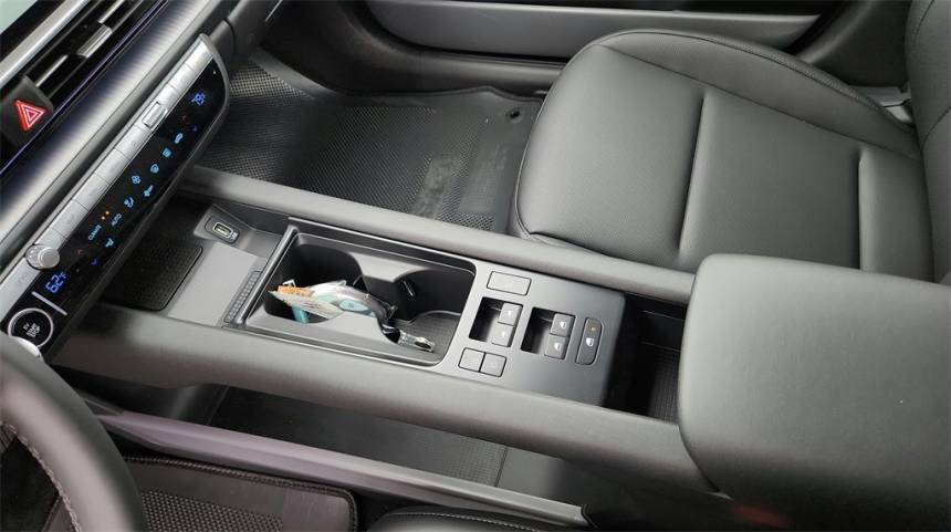 2025 Hyundai IONIQ 6 KMHM34AA4SA095386