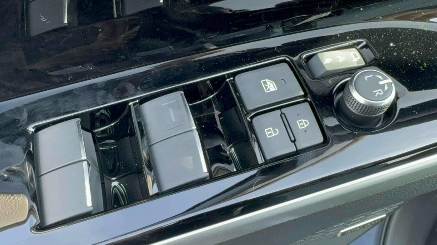 2024 Subaru Solterra JTMABABA2RA073212