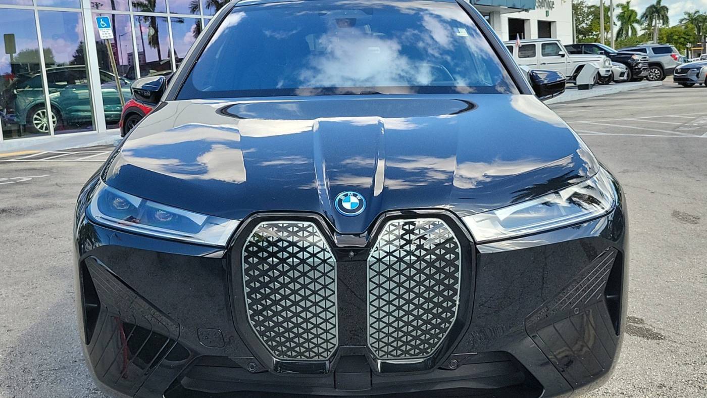 2024 BMW iX WB523CF03RCP25477