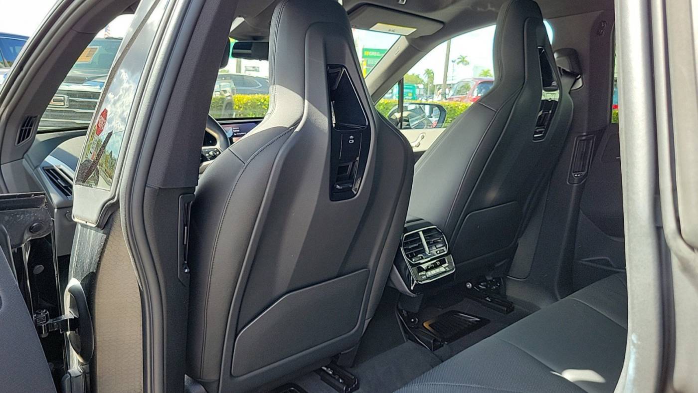 2024 BMW iX WB523CF03RCP25477