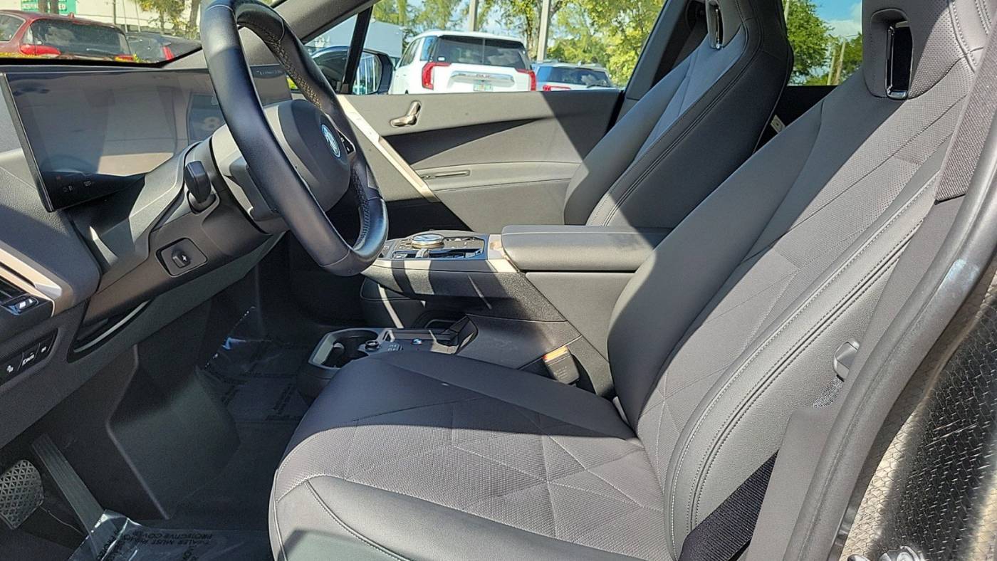 2024 BMW iX WB523CF03RCP25477