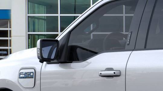 2024 Ford F-150 Lightning 1FT6W5L72RWG32376