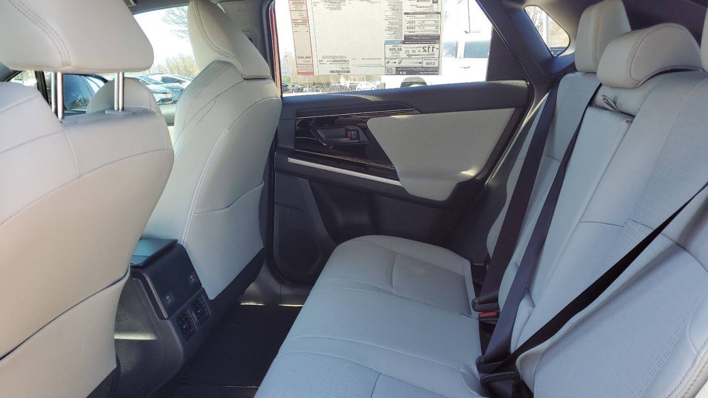 2024 Toyota bZ4X JTMAAAAA2RA053465