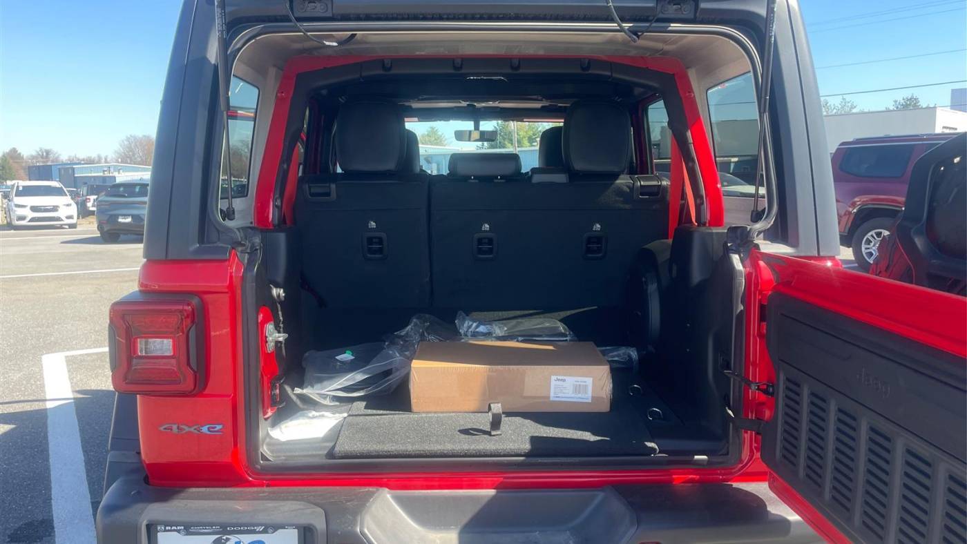 2023 Jeep Wrangler 1C4JJXR69PW693577