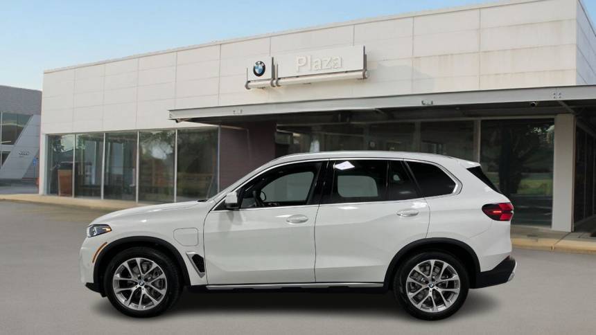 2025 BMW X5 5UX43EU01S9Z58352