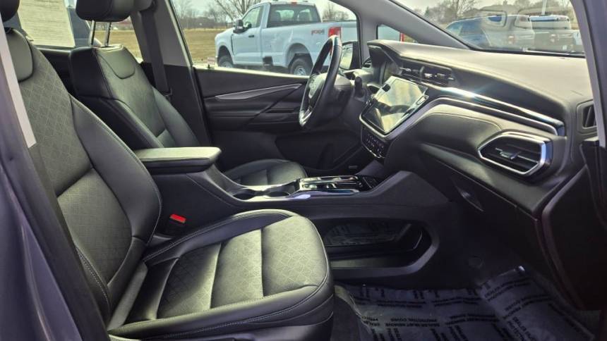 2022 Chevrolet Bolt - Images - 5