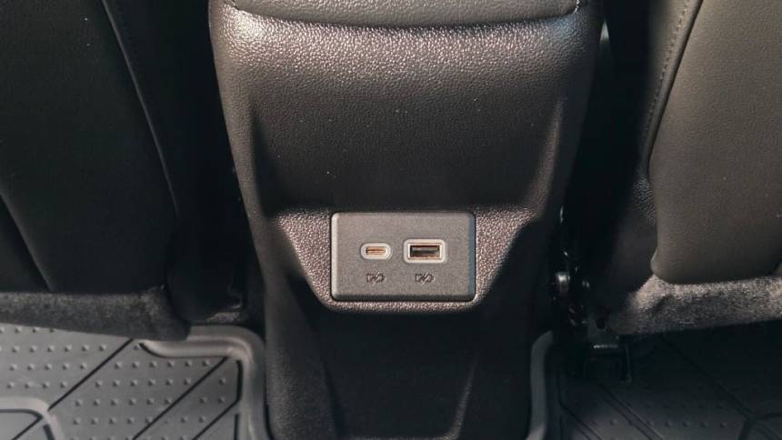 2022 Chevrolet Bolt - Images - 16