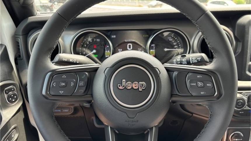 2023 Jeep Wrangler 1C4JJXN6XPW611166