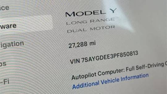 2023 Tesla Model Y 7SAYGDEE3PF850813