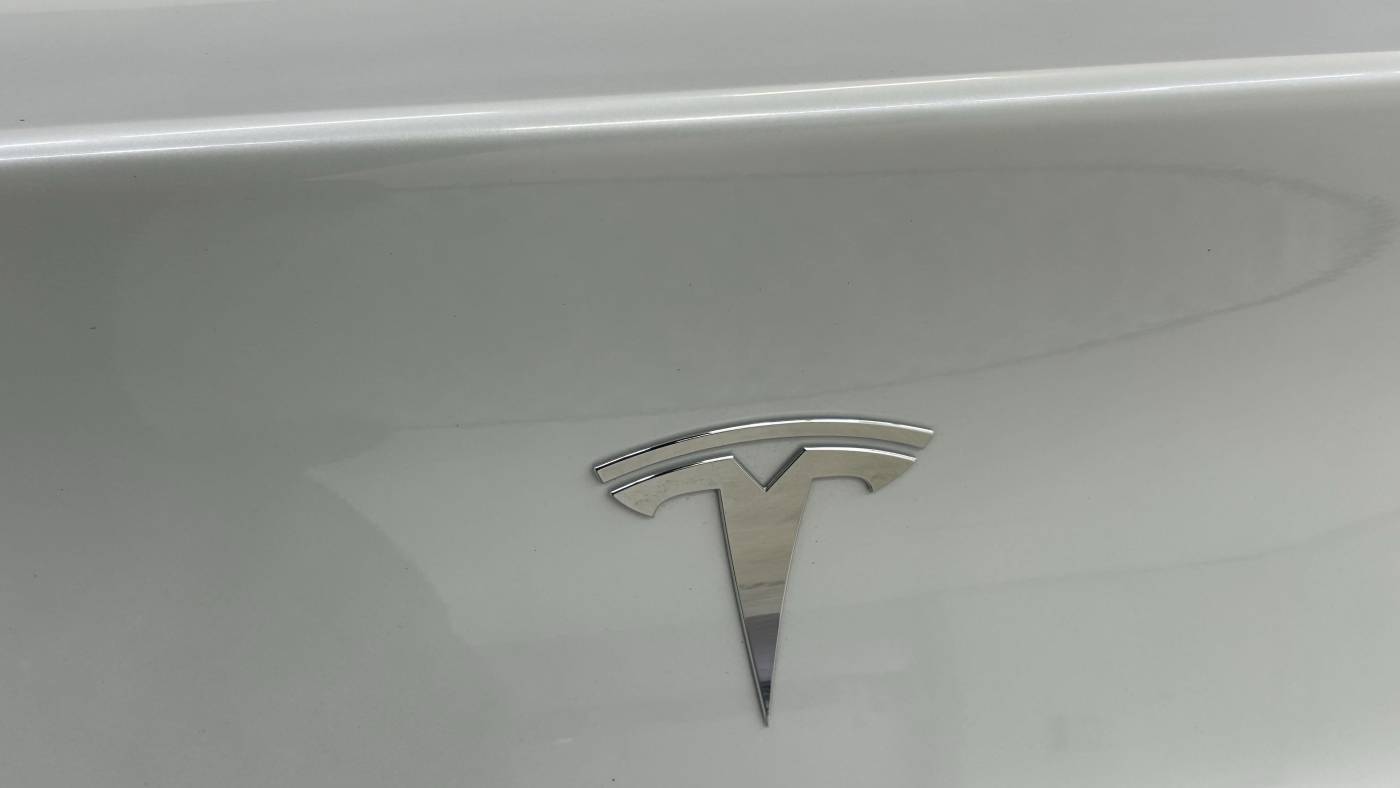 2023 Tesla Model Y 7SAYGDEE3PA101233