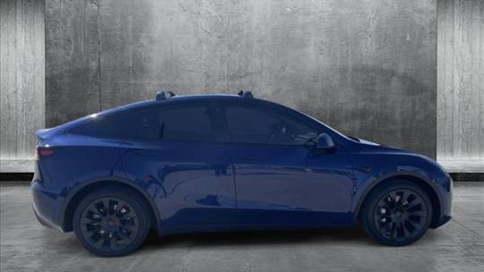 2023 Tesla Model Y 7SAYGAEE1PF672141