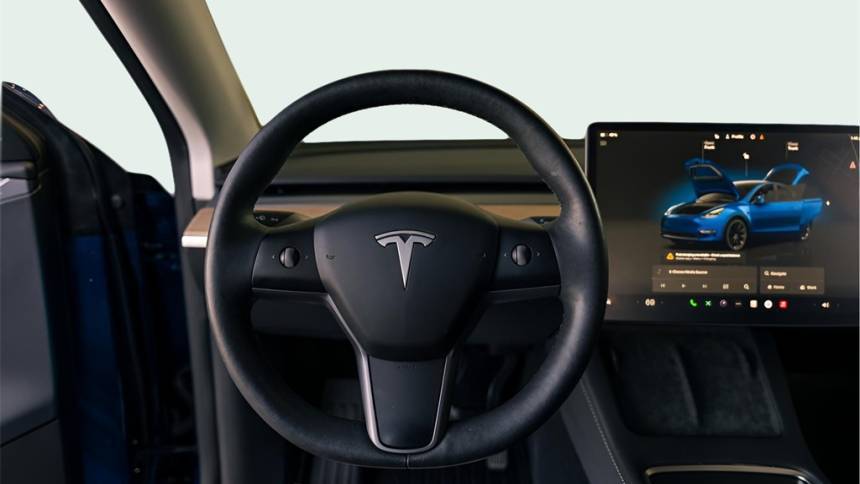 2024 Tesla Model Y 7SAYGDEE4RA222436