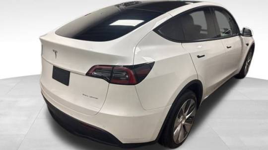 2022 Tesla Model Y 7SAYGDEE6NF373730