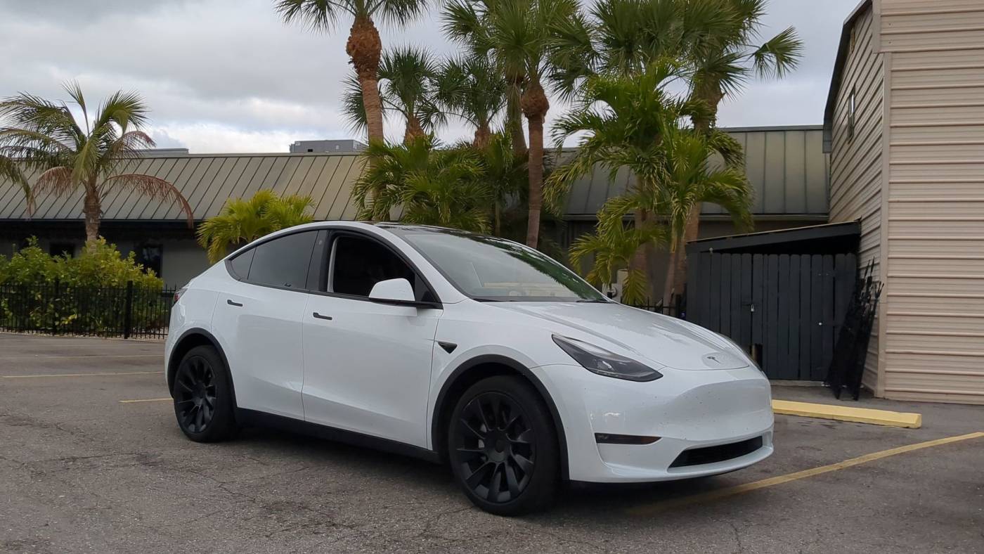 2023 Tesla Model Y 7SAYGDEE6PF607433